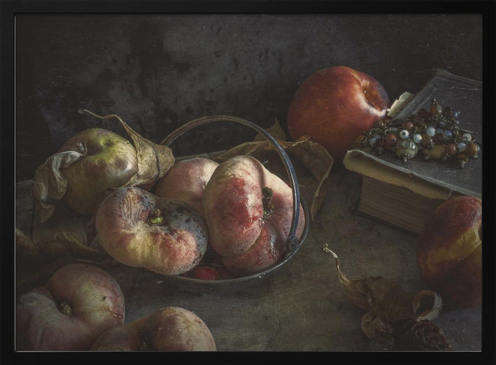 Stilleben med bog og ferskner | Plakater - Kunsttryk