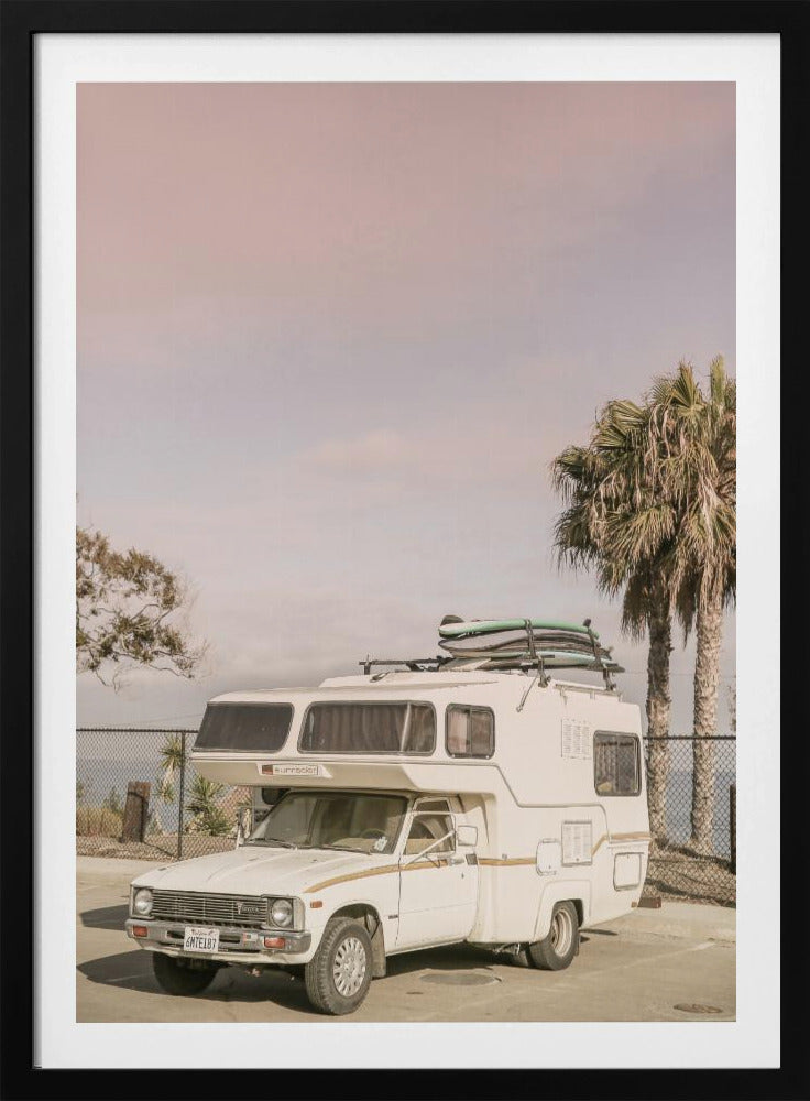 Geparktes Vintage-Wohnmobil | Poster