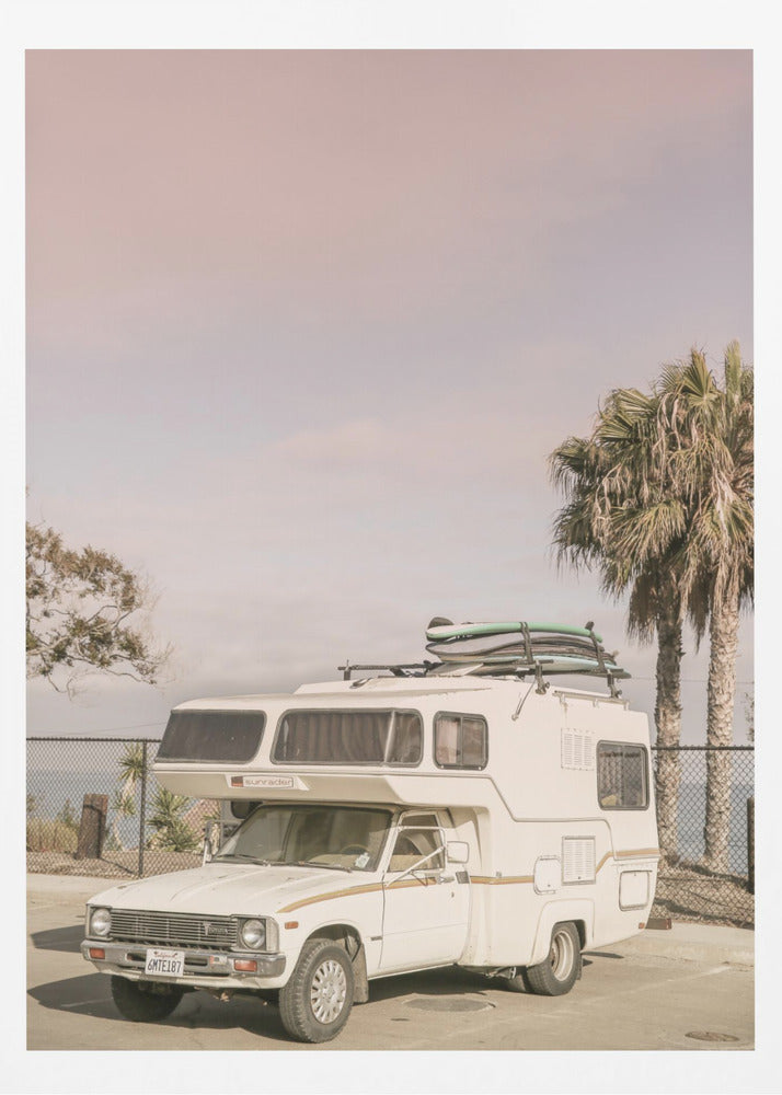 Geparktes Vintage-Wohnmobil | Poster