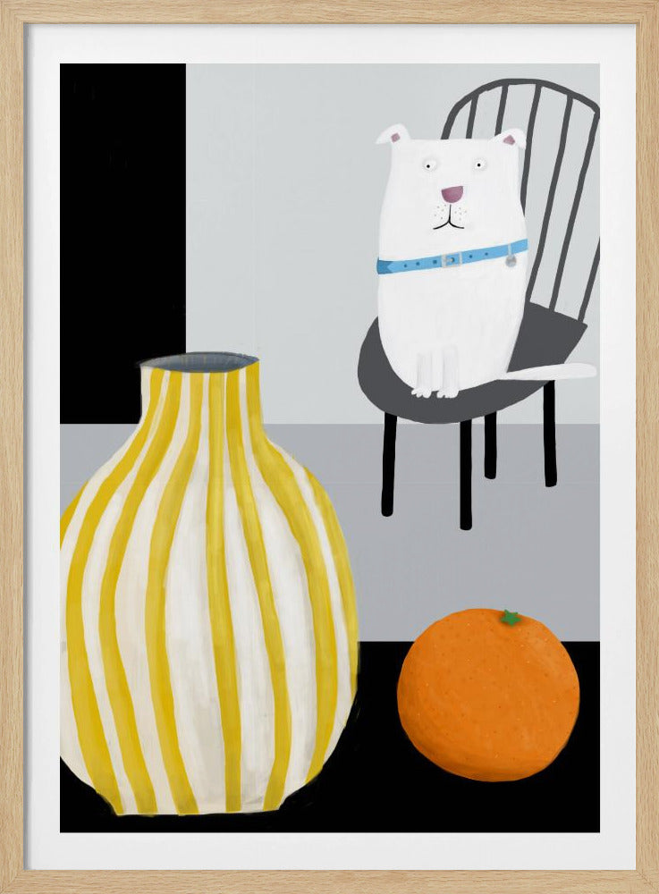 Lustiger weißer Hund mit gelb-weißer Vase mit Riemen von Carla Daly | Poster