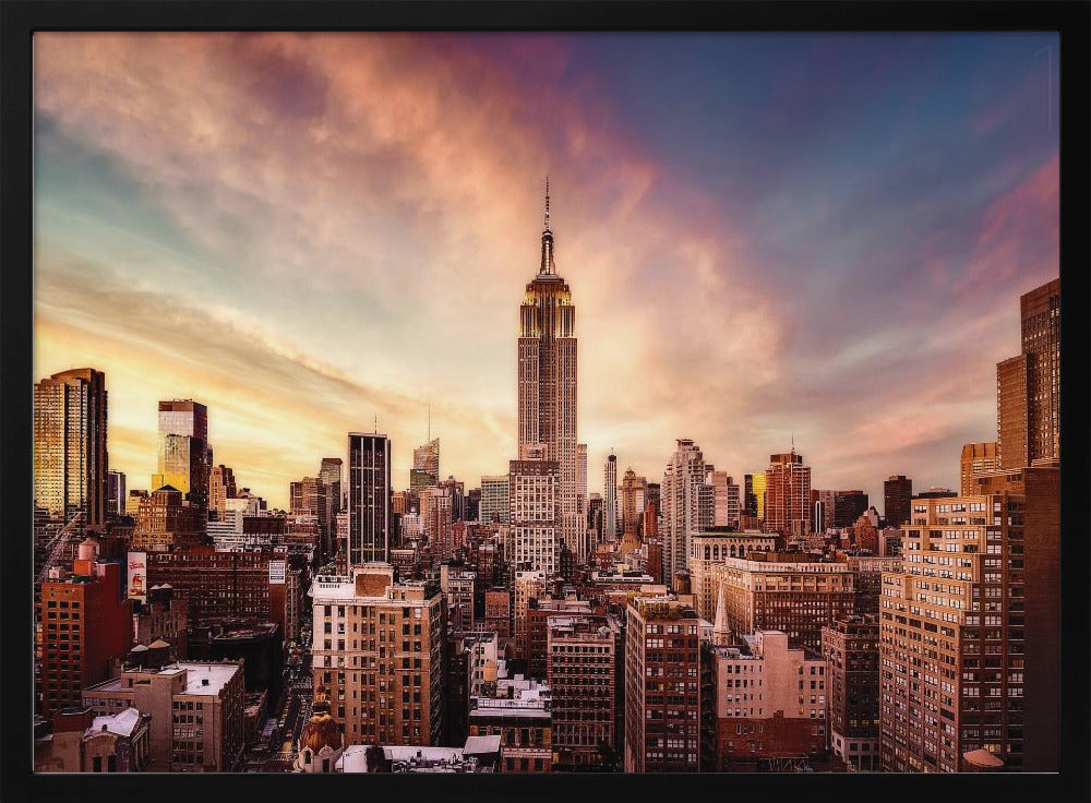 Keskikaupungin auringonlasku | Julisteet - Taidevedokset