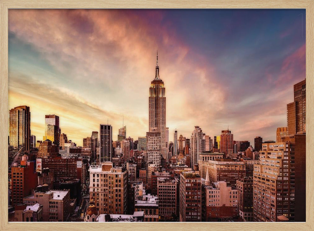 Keskikaupungin auringonlasku | Julisteet - Taidevedokset