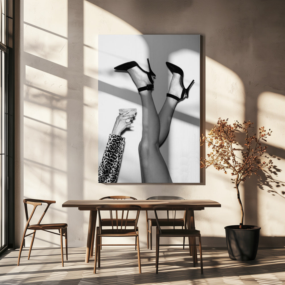 Jalat ilmassa mustavalkoinen | Canvastaulut