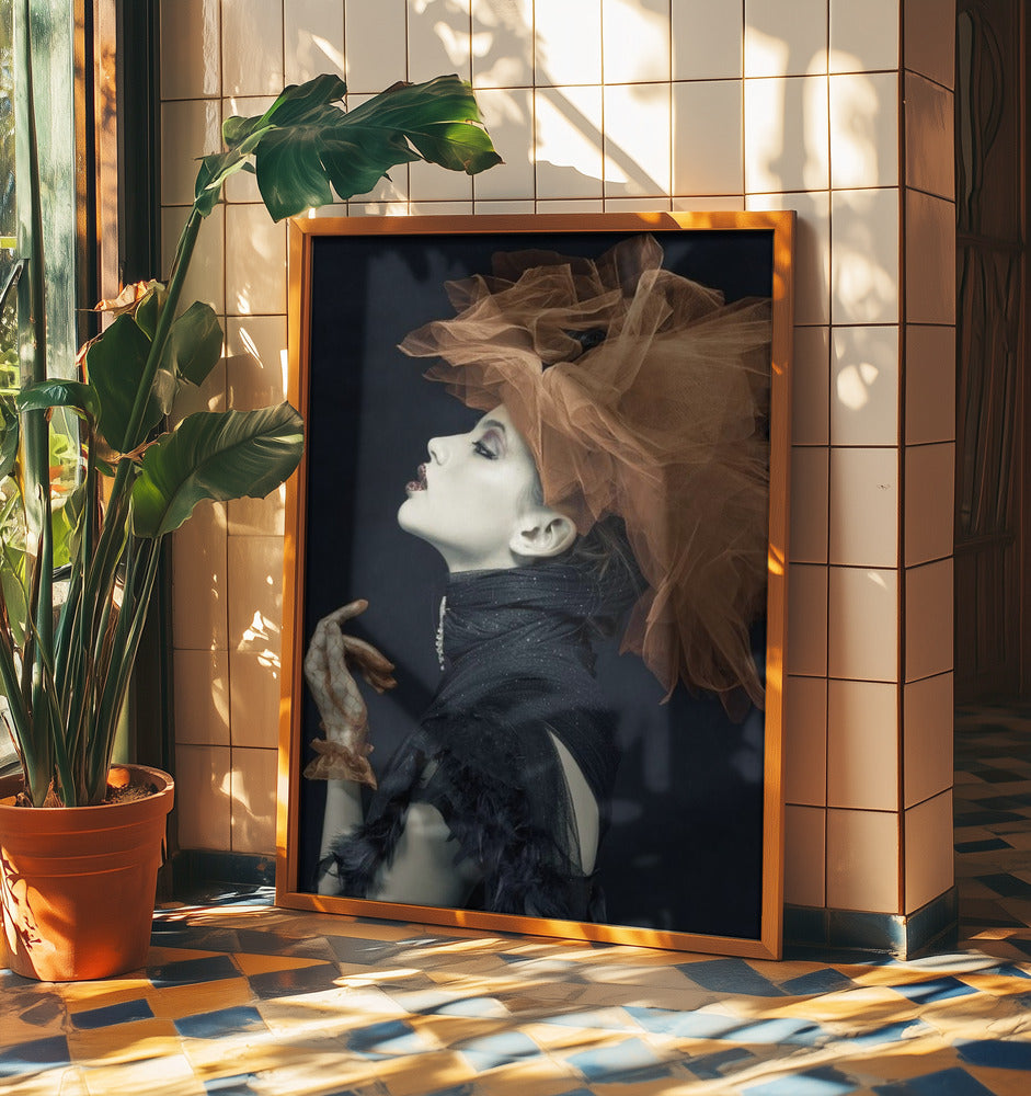 Imperious Lady | Poster
