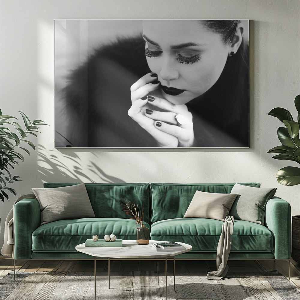 between fingers | Canvas
