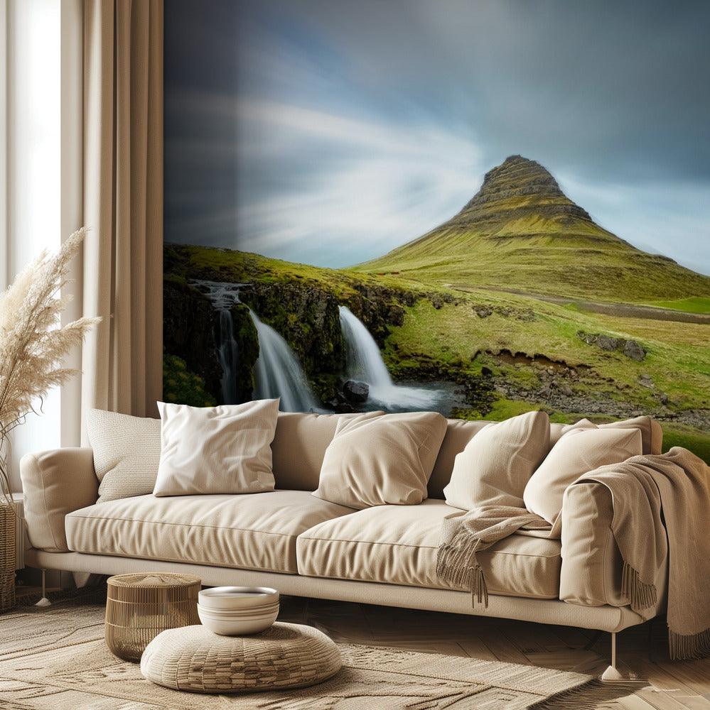 Vesiputous ja vuori | Valokuvatapetit