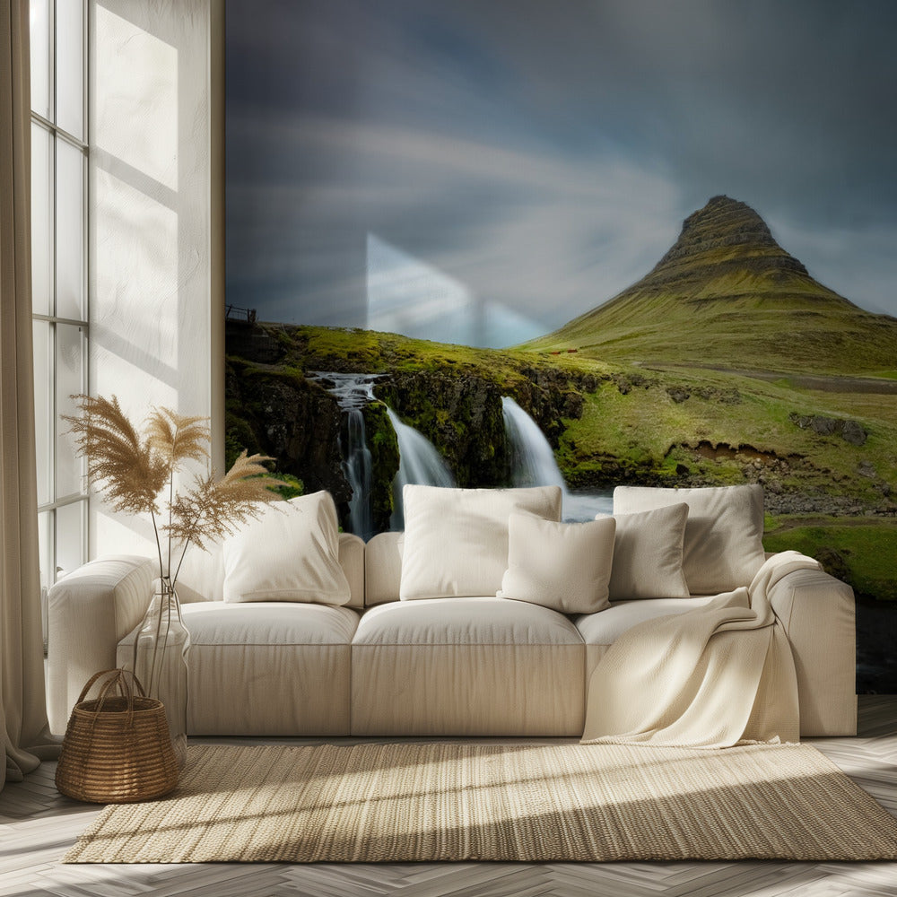 Vesiputous ja vuori | Valokuvatapetit