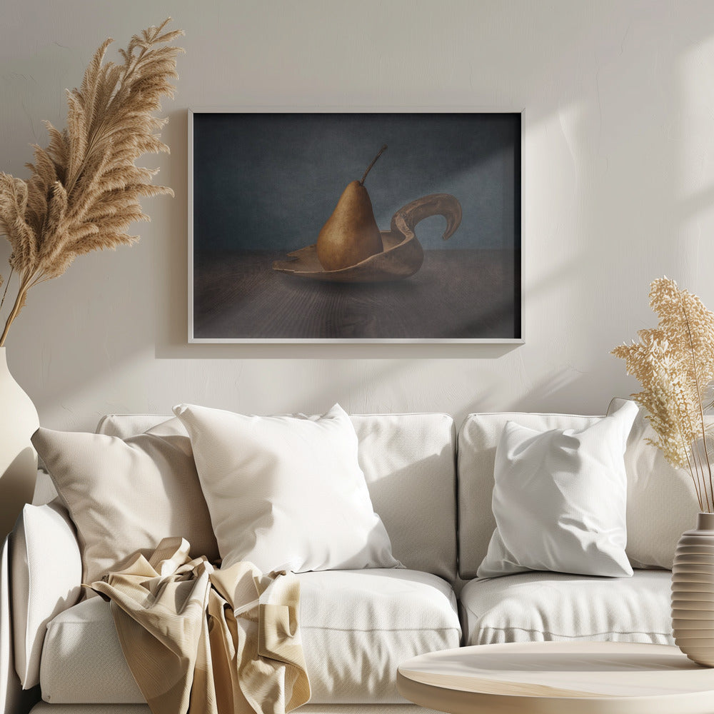 Birne auf Löffel | Poster - Kunstdruck