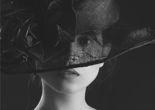 La chica del sombrero | Impresiones en Lienzo