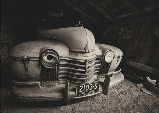 Löytö latoelta - Oldsmobile | Valokuvatapetit