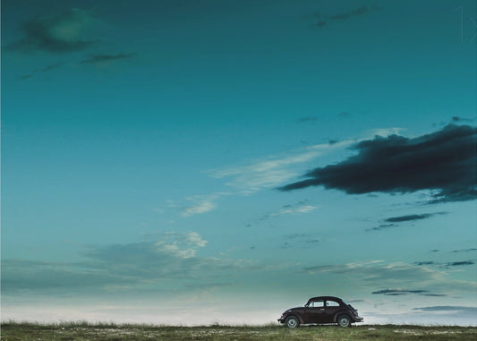 Punainen VW Kupla | Julisteet - Taidevedokset