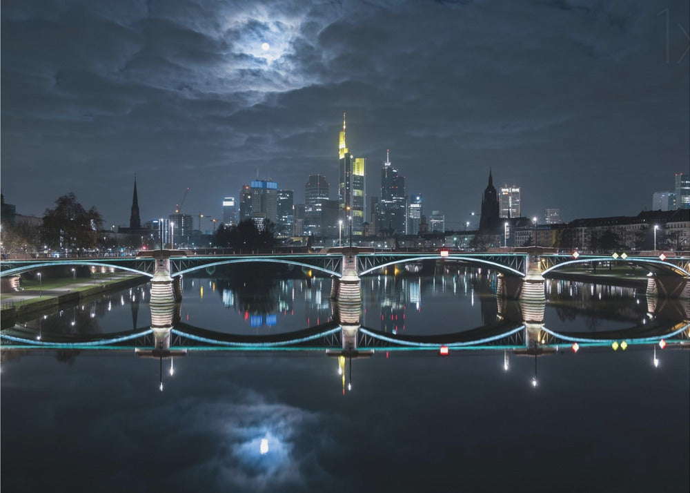 Frankfurt at Full Moon | Wallpaper