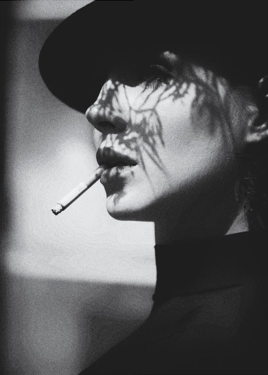 dama w czerni | Wydruki na łótnie