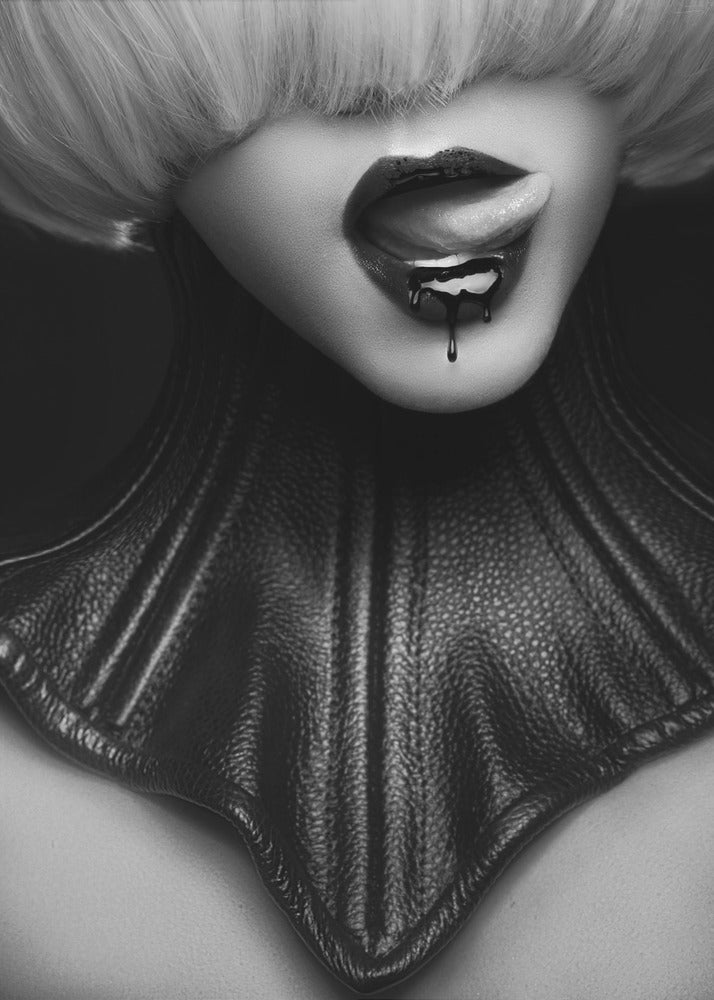 Rouva Musta | Canvastaulut