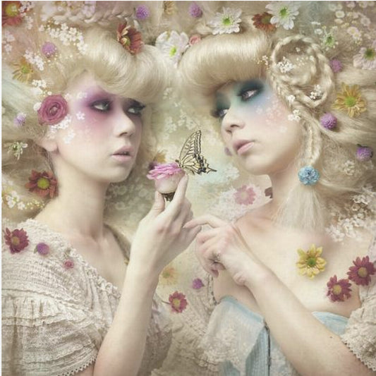 Kukkatarhan tyttö | Canvastaulut