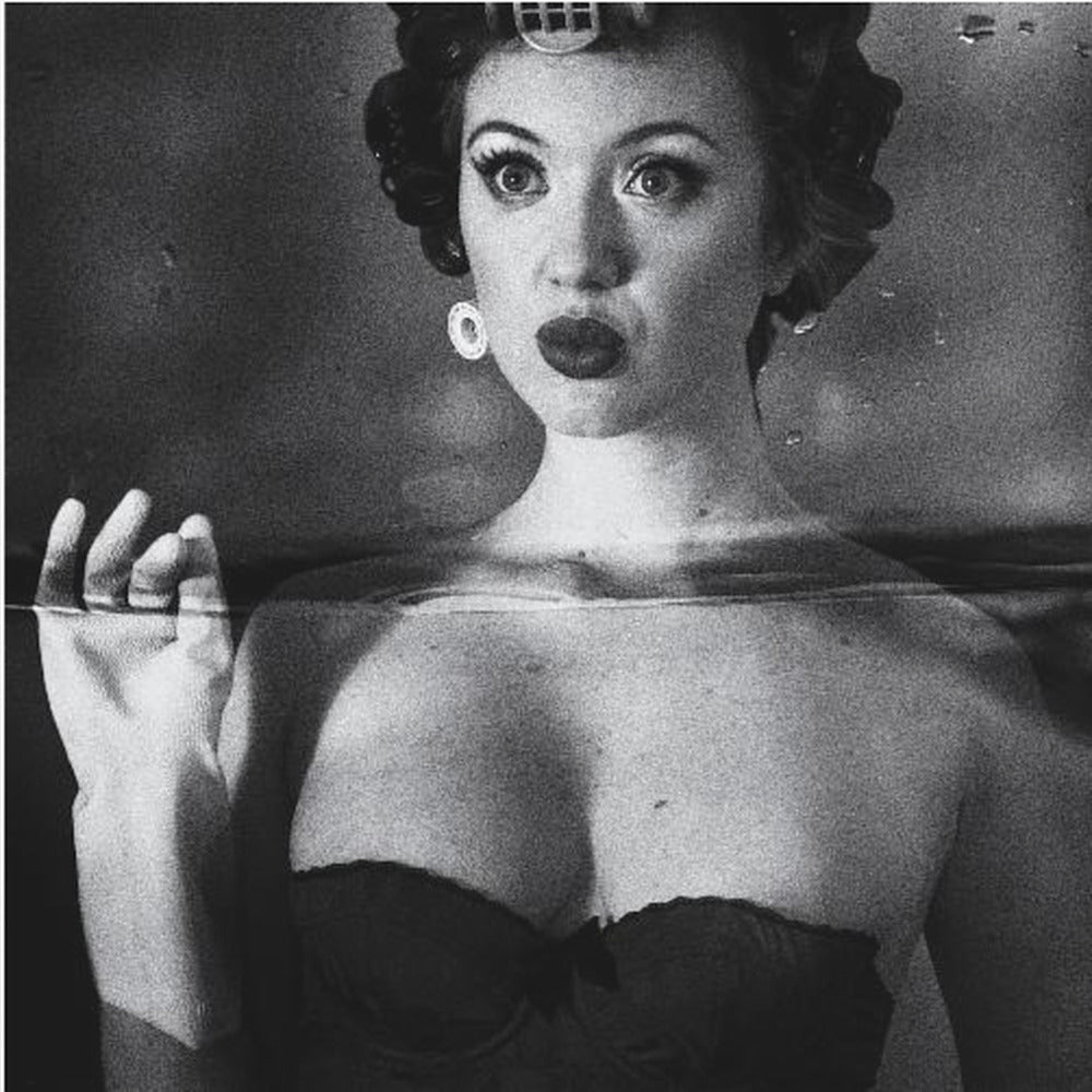 Ei hukkumassa, heiluttaa | Canvastaulut