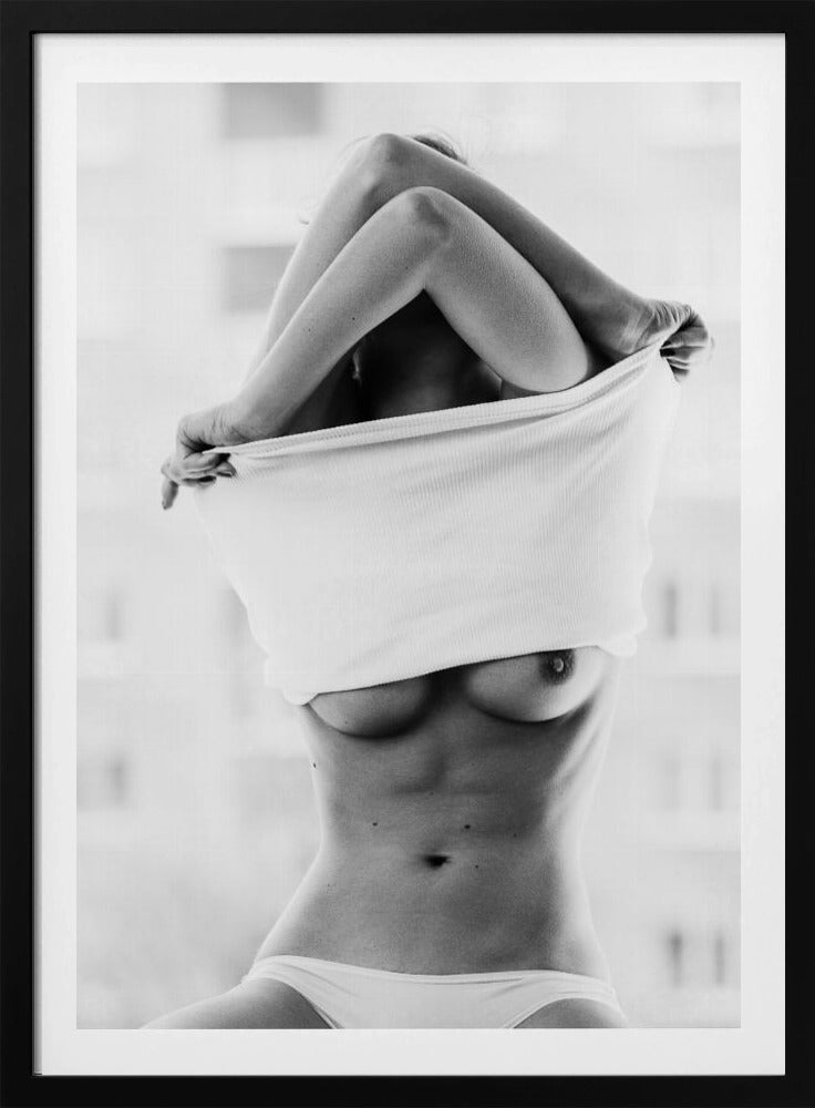 Hot [Simona] | Poster
