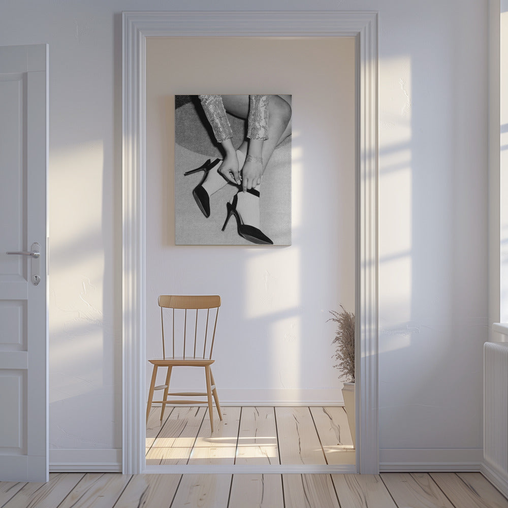 Legs Party Black and White | Canvas