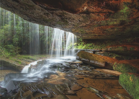 Under The Ledge | Wallpaper