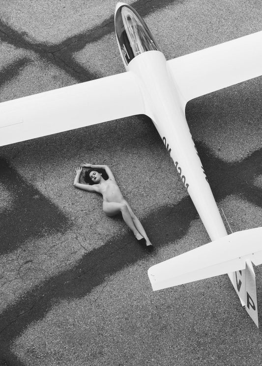 On the airport | Canvas